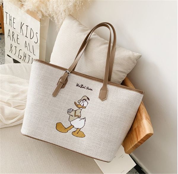 designer handbag duck tote bag shoulder bag shopping bag trend fashion /ph-cfy2003171
designer handbag duck tote bag shoulder bag shopping bag trend fashion /ph-cfy2003171