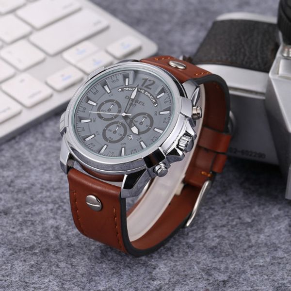 Popular Brand Luxury Brand Quality Men's Designer Style Watch High Quality Casual Style Quartz Watch Calendar Leisure Clock..
Popular Brand Luxury Brand Quality Men's Designer Style Watch High Quality Casual Style Quartz Watch Calendar Leisure Clock..