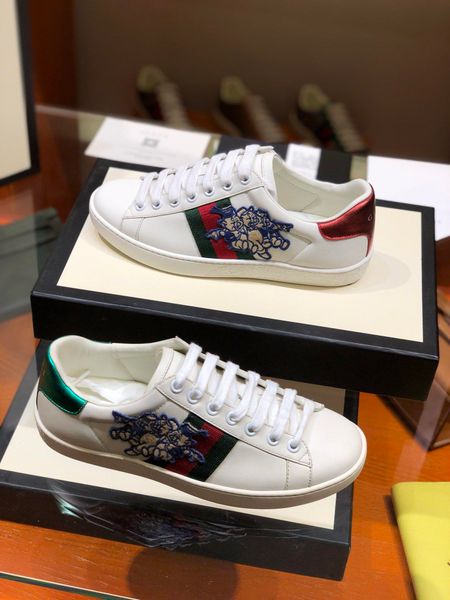 2020 new liu xiaoping design sneakers men and women sneakers leather casual shoes flat shoes light shoes red bottom dhl delivery05
2020 new liu xiaoping design sneakers men and women sneakers leather casual shoes flat shoes light shoes red bottom dhl delivery05