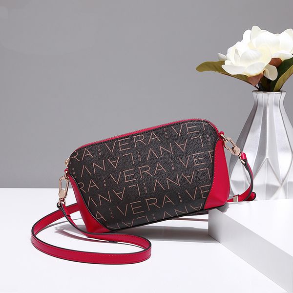cross-border wholesale 2020 new fashion shoulder bag middle-aged mother bag trend pvc printing crossbody bag l6031-1
cross-border wholesale 2020 new fashion shoulder bag middle-aged mother bag trend pvc printing crossbody bag l6031-1