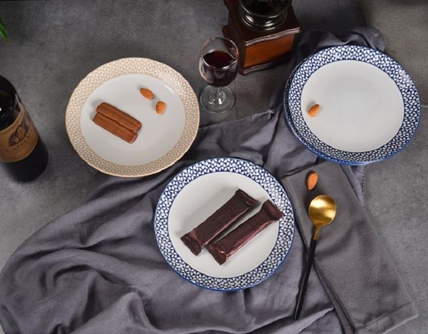 8-inch western-style hand-painted ceramic dinner plate restaurant in europe and the united states blue small round dish fruit cake plate
8-inch western-style hand-painted ceramic dinner plate restaurant in europe and the united states blue small round dish fruit cake plate