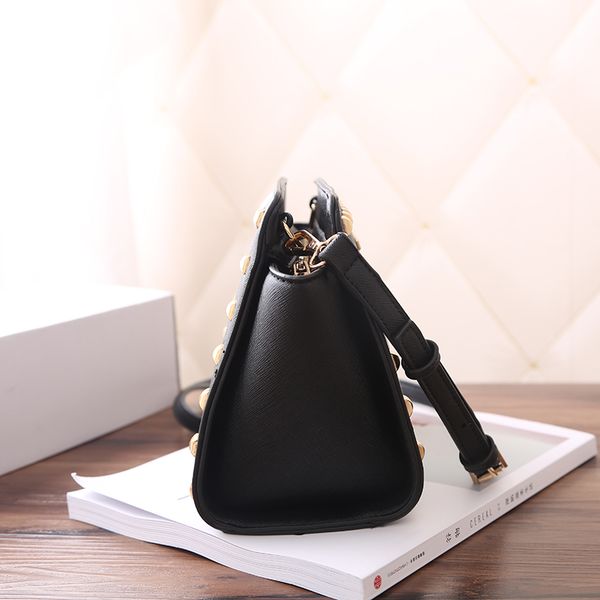 european and shipping style new ladies color shoulder bag seven number pu american leather / a large handbag of trapeze costs wmeml
european and shipping style new ladies color shoulder bag seven number pu american leather / a large handbag of trapeze costs wmeml