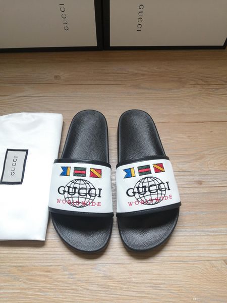 2020 explosion models, the most fashionable men and women, casual and comfortable sandals and slippers, low-key luxury, non-slip effect, Black
2020 explosion models, the most fashionable men and women, casual and comfortable sandals and slippers, low-key luxury, non-slip effect, Black