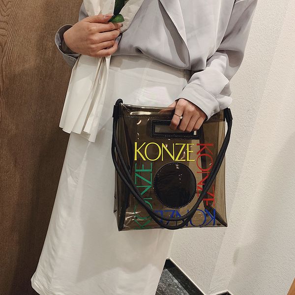 jiulin 2019 summer transparent shopping bag fashion show graffiti printing letters shoulder slung bag
jiulin 2019 summer transparent shopping bag fashion show graffiti printing letters shoulder slung bag