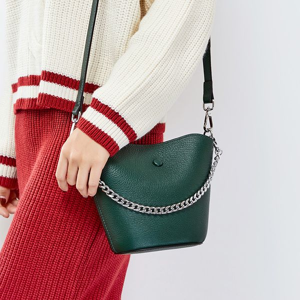 genuine leather fashion new bucket female shoulder crossbody bag for girl women's handbag ladies chain messenger bags
genuine leather fashion new bucket female shoulder crossbody bag for girl women's handbag ladies chain messenger bags