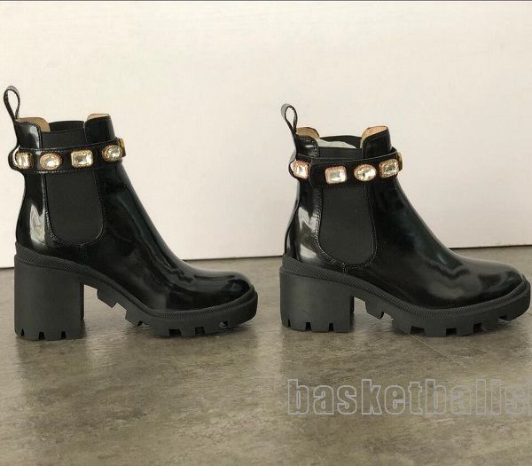 australia women martin booties fahsion shoes desert boots embroidered platform leather boot ladies mid-heel ankle boot with box eu42, Black
australia women martin booties fahsion shoes desert boots embroidered platform leather boot ladies mid-heel ankle boot with box eu42, Black