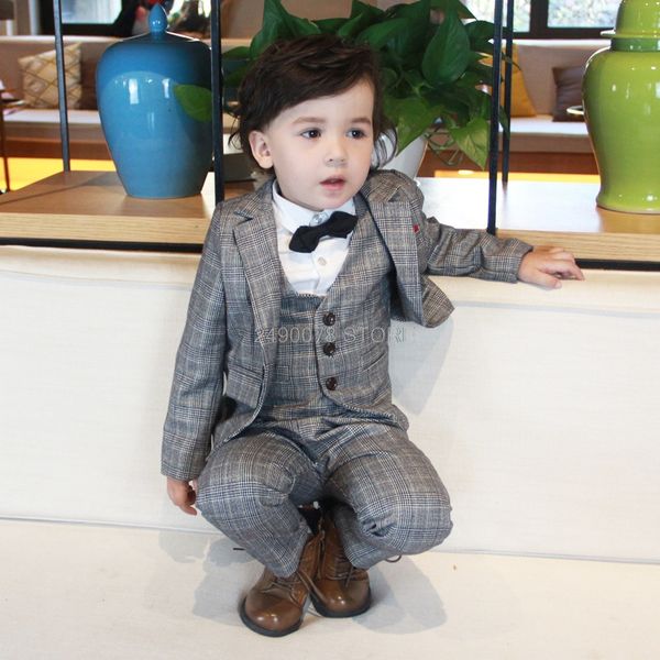gentleman kids enfant garcon mariage suit prince boys wedding suit children formal blazer vest pants tuxedo dress clothing set, Blue
gentleman kids enfant garcon mariage suit prince boys wedding suit children formal blazer vest pants tuxedo dress clothing set, Blue