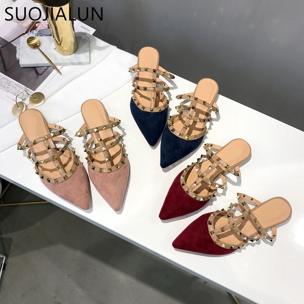 SUOJIALUN Women Rivet T-strap Flat Mules Slipper Woman Pointed Sandal Shoes Flat Suede Slides Slip On Loafers Mules
SUOJIALUN Women Rivet T-strap Flat Mules Slipper Woman Pointed Sandal Shoes Flat Suede Slides Slip On Loafers Mules