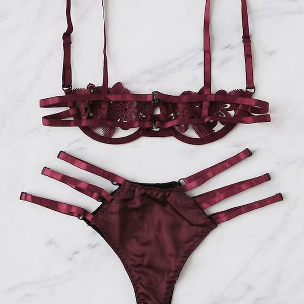 meihuida newly arrival women hollow lace satin underwear brief sets ladies floral fashion female girls sets, Red;black
meihuida newly arrival women hollow lace satin underwear brief sets ladies floral fashion female girls sets, Red;black