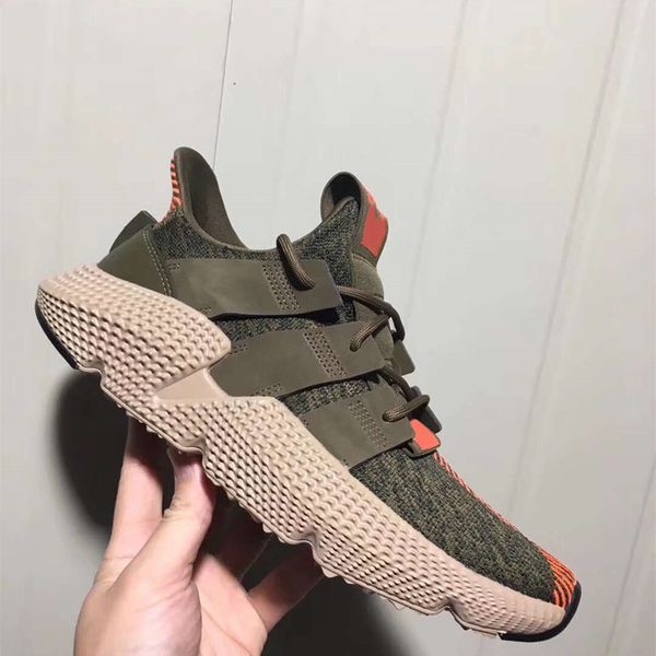 2020 new design sneakers men and women black red white casual dad shoes tennis sneakers campus students outdoor ing
2020 new design sneakers men and women black red white casual dad shoes tennis sneakers campus students outdoor ing