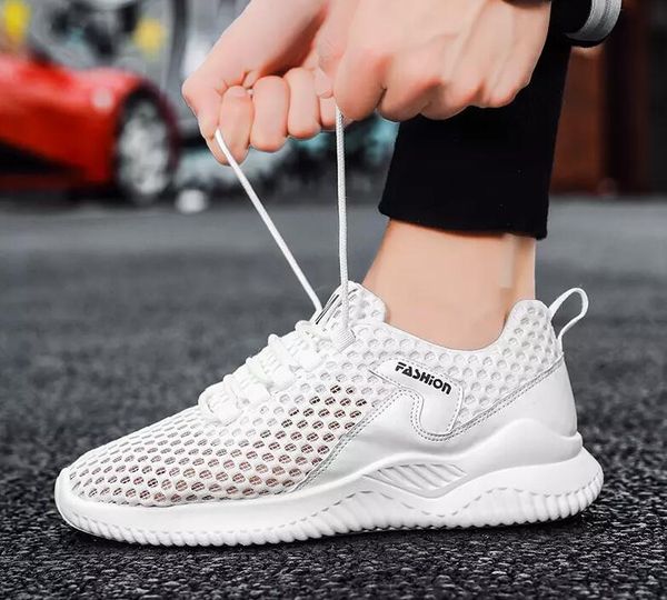 2020 new british style white mesh breathable men running shoes comfortable soft hand made men sneakers zapatillas hombre
2020 new british style white mesh breathable men running shoes comfortable soft hand made men sneakers zapatillas hombre