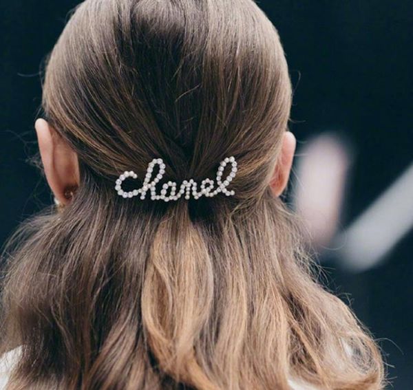 Мода пара клип топ клип Европа и Америка подиум жемчужина полный алмаз золото анг
Мода пара клип топ клип Европа и Америка подиум жемчужина полный алмаз золото анг