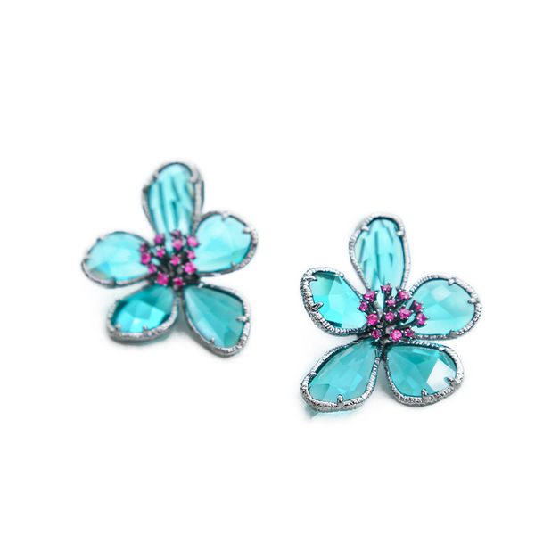 korean version versatile temperament threedimensional big flower earrings transparent crystal beach holiday earrings retro accessories, Golden;silver
korean version versatile temperament threedimensional big flower earrings transparent crystal beach holiday earrings retro accessories, Golden;silver