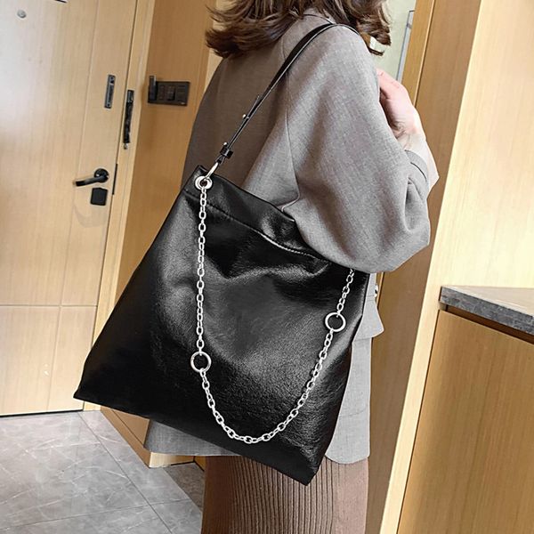 2020 new pu diagonal cross-body bag ladies handbags european and american fashion temperament big bag shoulder
2020 new pu diagonal cross-body bag ladies handbags european and american fashion temperament big bag shoulder