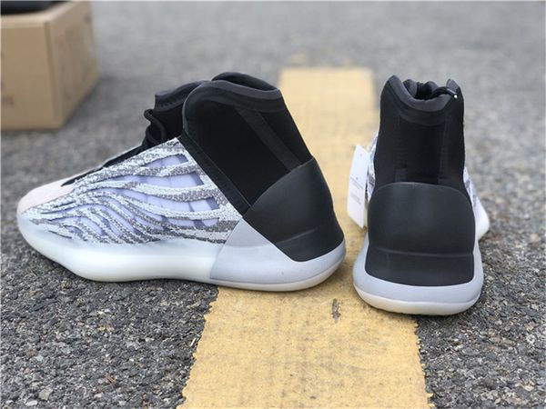 2020 authentic quantum basketball shoes qntm men women mafia eg1535 kanye west wave runner reflective sneakers sports with original box
2020 authentic quantum basketball shoes qntm men women mafia eg1535 kanye west wave runner reflective sneakers sports with original box