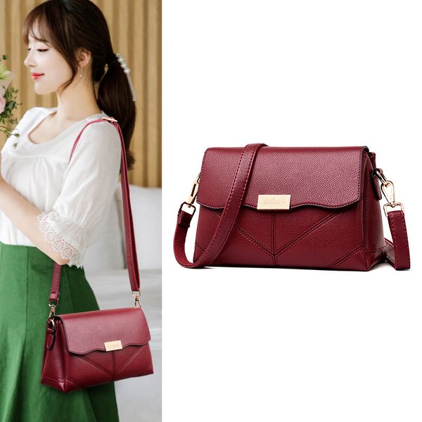 women leather messenger bag flap crossbody bag 3-layer large capacity female shoulder casual original ladies bolsas
women leather messenger bag flap crossbody bag 3-layer large capacity female shoulder casual original ladies bolsas