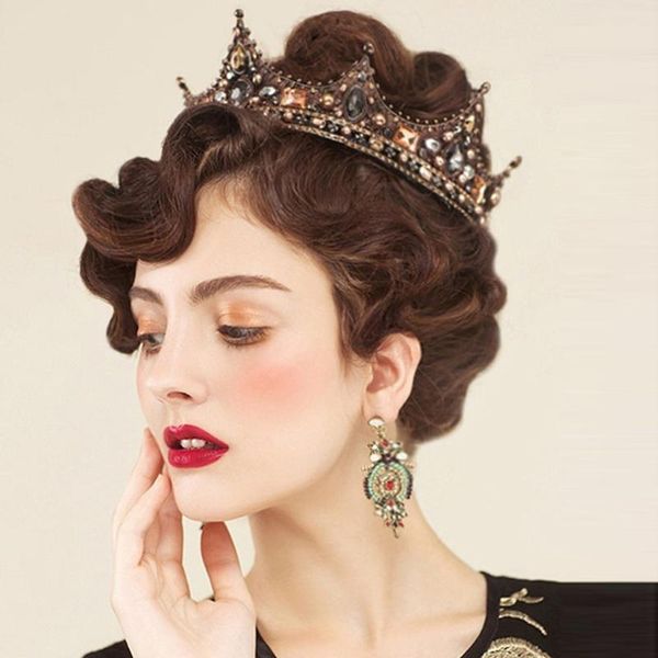 ladies new trend european retro bride domineering beautiful round shiny crown headwear wedding accessories chapeus de noiva
ladies new trend european retro bride domineering beautiful round shiny crown headwear wedding accessories chapeus de noiva