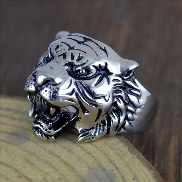 wholesale-effect three-dimensional trend tiger ring luxury designer jewelry personality domineering titanium steel men's ring ing, Slivery;golden
wholesale-effect three-dimensional trend tiger ring luxury designer jewelry personality domineering titanium steel men's ring ing, Slivery;golden