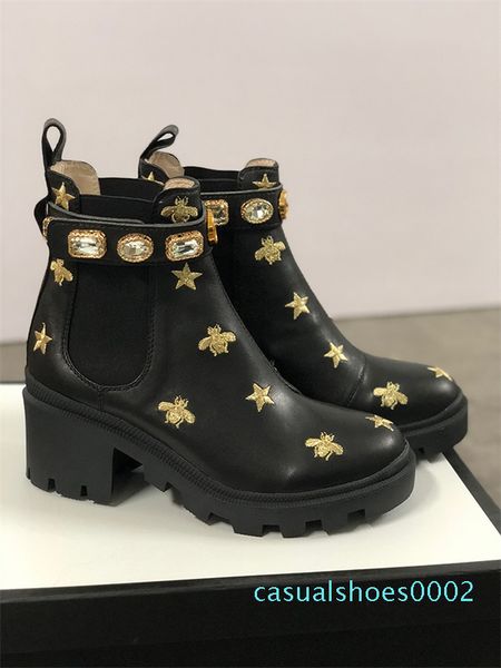 Женщины дизайнер роскошь замши Мартин обувь пустыня ботинок фламинго люблю стрелку медаль 100% натуральная кожа грубой нескользящей зимней обуви AM06
Женщины дизайнер роскошь замши Мартин обувь пустыня ботинок фламинго люблю стрелку медаль 100% натуральная кожа грубой нескользящей зимней обуви AM06