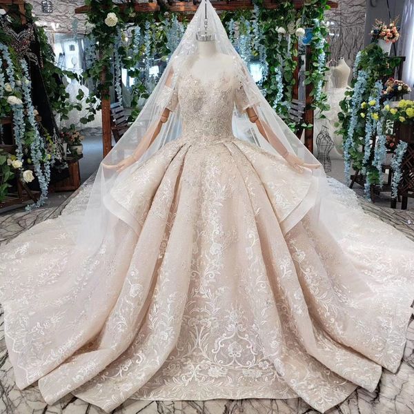 2019 latest lebanon wedding dresses shell sweetheart neck short sleeve long lace veil ruffle crystal pearl pattern lace bridal gowns garden, White
2019 latest lebanon wedding dresses shell sweetheart neck short sleeve long lace veil ruffle crystal pearl pattern lace bridal gowns garden, White