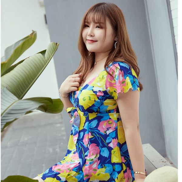 2019 fat conservative large size printed fabric 2019 fat women's conservative swimsuit women's large size swimsuit printed fabric, White;black
2019 fat conservative large size printed fabric 2019 fat women's conservative swimsuit women's large size swimsuit printed fabric, White;black