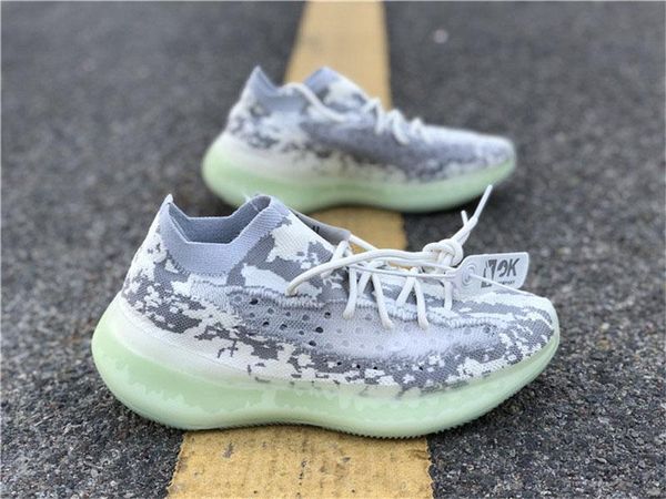 2019 authentic originals 380 alien fv3260 kanye west white men women running shoes sports sneakers with original box, White;red
2019 authentic originals 380 alien fv3260 kanye west white men women running shoes sports sneakers with original box, White;red