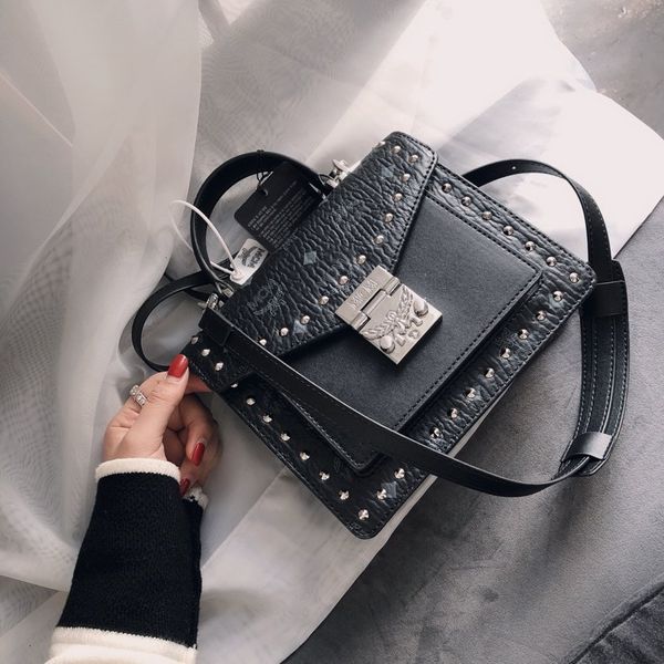 2020 new boutique 1:1 package191203#0031, Black
2020 new boutique 1:1 package191203#0031, Black