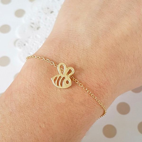1 small honey bee flying animal bumble queen chain bracelets cute insect bumblebee beehive lucky woman mother men's family gifts jewelr, Black
1 small honey bee flying animal bumble queen chain bracelets cute insect bumblebee beehive lucky woman mother men's family gifts jewelr, Black