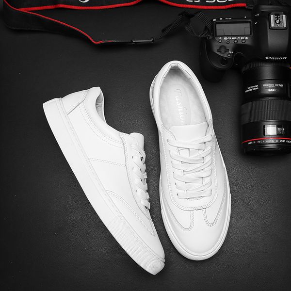 summer breathable men's shoes small white shoes men's leather 2019 new wild white spring casual, Black
summer breathable men's shoes small white shoes men's leather 2019 new wild white spring casual, Black