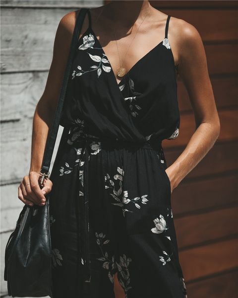 2019 women's deep v neck floral printed jumpsuits solid rompers casual comfy striped jumpsuit with pockets, Black;white
2019 women's deep v neck floral printed jumpsuits solid rompers casual comfy striped jumpsuit with pockets, Black;white