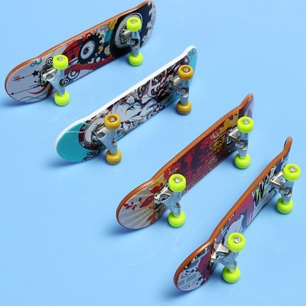 2 pcs finger skateboard toy kids mini fingerboard toy animation neighboring model alloy & abs children playing toys #20
2 pcs finger skateboard toy kids mini fingerboard toy animation neighboring model alloy & abs children playing toys #20