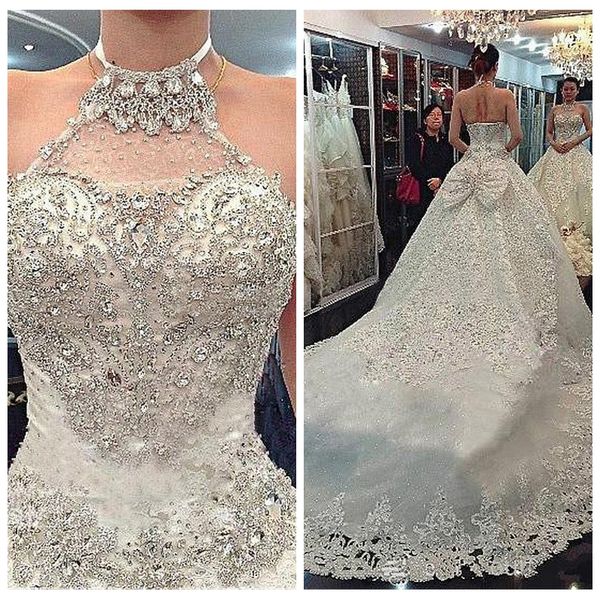 2021 halter lace appliques crystal beaded long wedding dresses customized long bridal gowns formal vestidos de marriage garden, White
2021 halter lace appliques crystal beaded long wedding dresses customized long bridal gowns formal vestidos de marriage garden, White