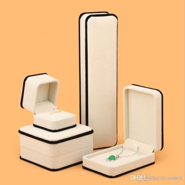 white and black margin velvet jewelry box for ring pendant bracelet necklace jewellry box for romantic wedding collar de casket, Black;white
white and black margin velvet jewelry box for ring pendant bracelet necklace jewellry box for romantic wedding collar de casket, Black;white