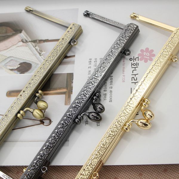 k - 307 deep decorative pattern flower 20cm bracts head barge foot binaural gold manual diy package buckle luggage, Black
k - 307 deep decorative pattern flower 20cm bracts head barge foot binaural gold manual diy package buckle luggage, Black