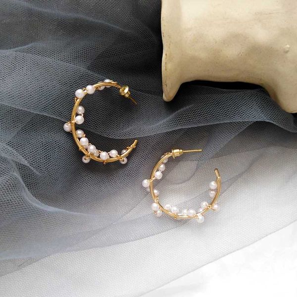 korean fashion new temperament hand woven pearl earrings retro metal c shape knitting winding stud earrings women party jewelry, Golden;silver
korean fashion new temperament hand woven pearl earrings retro metal c shape knitting winding stud earrings women party jewelry, Golden;silver