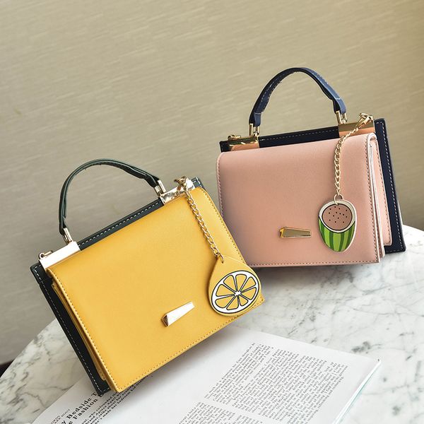 2020 autumn new creative one color two-shoulder messenger square bag korean version hit color women bags women bags 
2020 autumn new creative one color two-shoulder messenger square bag korean version hit color women bags women bags