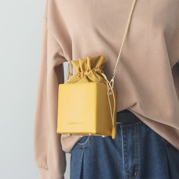 каменнй ђзоѬ кђлика bucket box меок 2020 мода кожи нового каева женин конѬђко
каменнй ђзоѬ кђлика bucket box меок 2020 мода кожи нового каева женин конѬђко