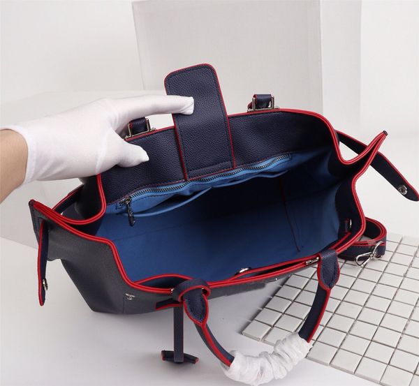 Новые Дизайнерские сумки LU LOCKME DAY сумки из натуральной кожи Фирменная модная сумк
Новые Дизайнерские сумки LU LOCKME DAY сумки из натуральной кожи Фирменная модная сумк