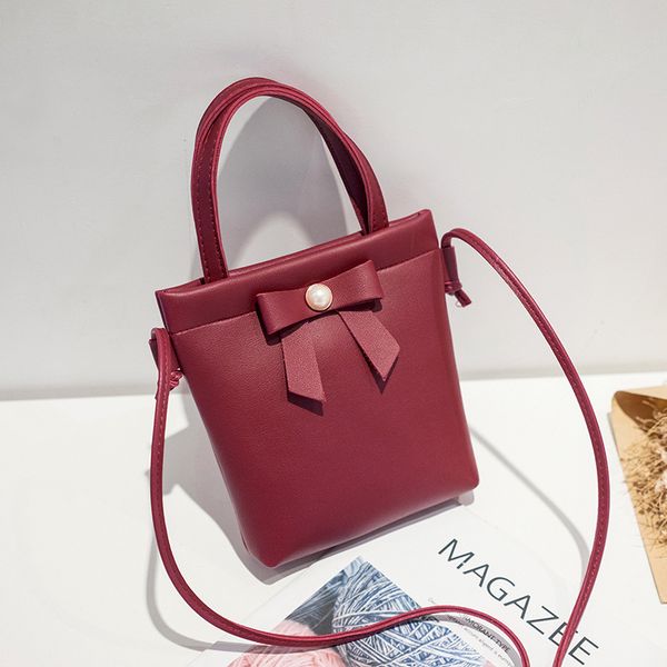 women's bag 2020 spring and summer new korean version of the single shoulder portable messenger bag
women's bag 2020 spring and summer new korean version of the single shoulder portable messenger bag
