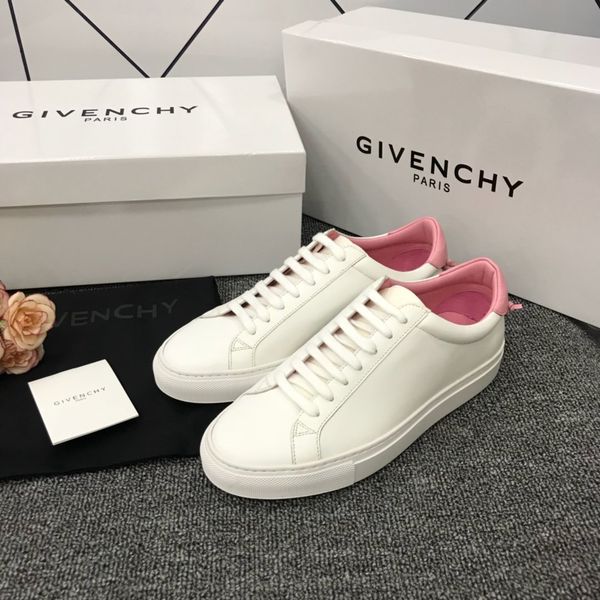 new style luxury women's men's casual shoes outdoor sports shoes triple fashion design platform vintage men's shoe women'
new style luxury women's men's casual shoes outdoor sports shoes triple fashion design platform vintage men's shoe women'