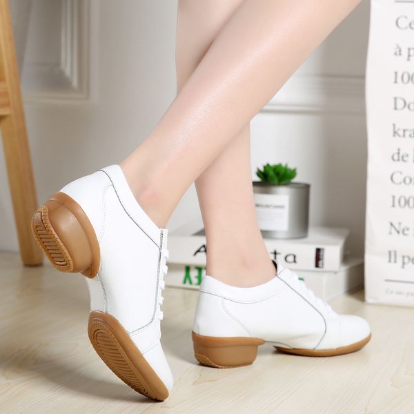 dance shoes sneakers for woman practice leather girls modern dance fitness teacher jazz shoes hip hop woman dancing
dance shoes sneakers for woman practice leather girls modern dance fitness teacher jazz shoes hip hop woman dancing