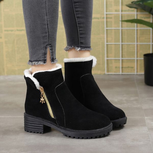 2019 winter new snow boots women's side with the middle side zipper plus velvet warm cotton boots female large size, Black
2019 winter new snow boots women's side with the middle side zipper plus velvet warm cotton boots female large size, Black