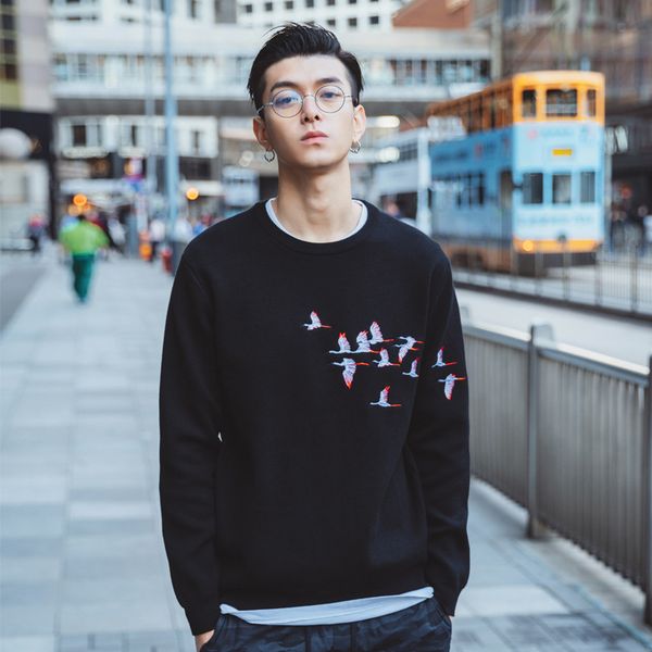 2019 winter autumn new sweater men korean version of embroidery round neck sweater men fashion casual autumn black male sweaters, White;black
2019 winter autumn new sweater men korean version of embroidery round neck sweater men fashion casual autumn black male sweaters, White;black