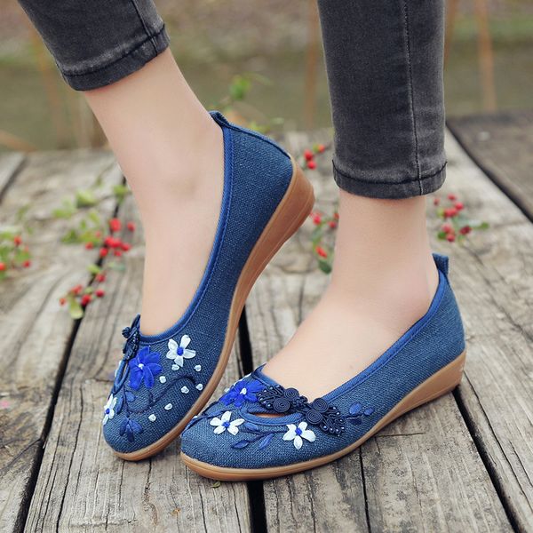 2019 new plus size 35-42 woman cotton fabric causal breathable shoes ethnic ladies wedge student chaussure femme cingham mother loafers, Black
2019 new plus size 35-42 woman cotton fabric causal breathable shoes ethnic ladies wedge student chaussure femme cingham mother loafers, Black