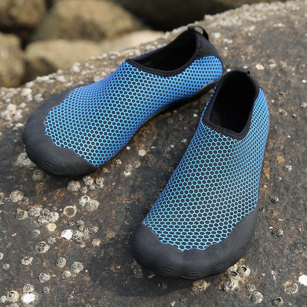 2019 aqua shoes summer water shoes men beach slippers lightly upstream shoes swimming sandals diving socks masculino
2019 aqua shoes summer water shoes men beach slippers lightly upstream shoes swimming sandals diving socks masculino