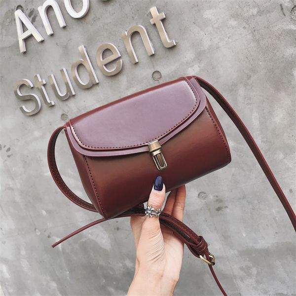 shoulder bag female 2020 new fashion female bag retro pu small square korean version of the wild messenger
shoulder bag female 2020 new fashion female bag retro pu small square korean version of the wild messenger