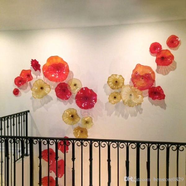 modern hand blown glass hanging wall plates murano glass wall art warm color murano glass wall lamp for interior staircase decoration
modern hand blown glass hanging wall plates murano glass wall art warm color murano glass wall lamp for interior staircase decoration