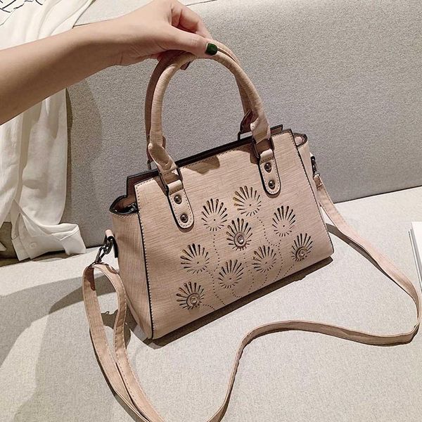 hollow carving luxury handbags for women 2019 solid color leather shoulder bag fashion cross body bag large capacity tote #15
hollow carving luxury handbags for women 2019 solid color leather shoulder bag fashion cross body bag large capacity tote #15