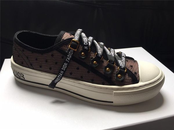 новый plimetis sneaker роскошные высокое качество женские кроссовки дизайнерская обувь женская зашнуровать кроссовки коричневый мода обуви
новый plimetis sneaker роскошные высокое качество женские кроссовки дизайнерская обувь женская зашнуровать кроссовки коричневый мода обуви