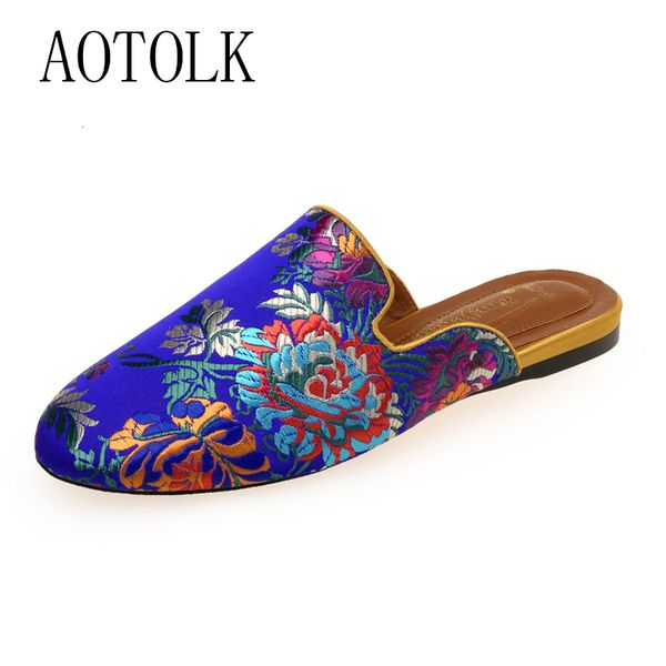 for women brand female slippers mules shoes flat fashion embroidery round toe summer shoes woman slides black plus size 2020 de
for women brand female slippers mules shoes flat fashion embroidery round toe summer shoes woman slides black plus size 2020 de